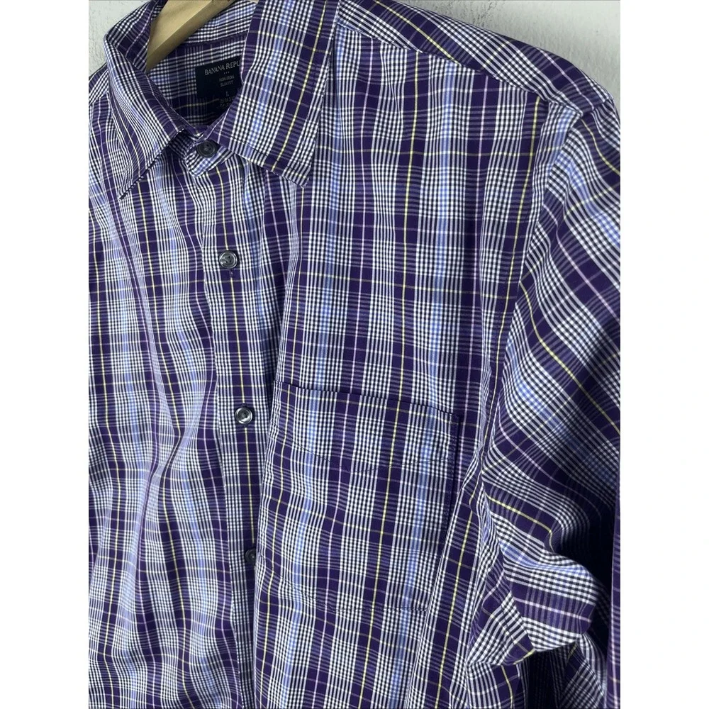 Banana Republic Men's Large Purple Plaid Long Sleeve Button Up Shirt